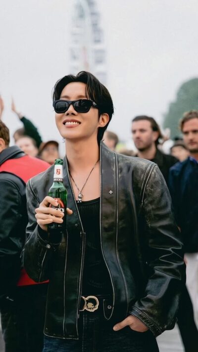 J-Hope Capa